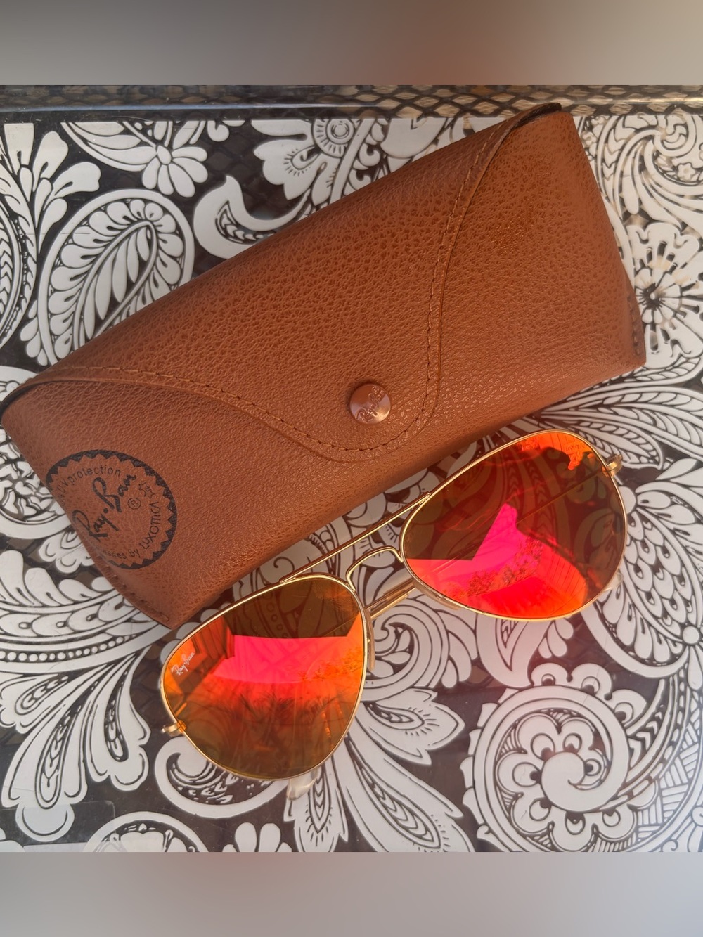Ray-Ban Men’s Gold Aviator Sunglasses with Red Mirror Lenses